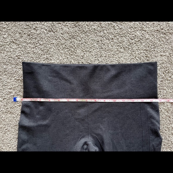 Lululemon Ebb to Street - Picture 3 of 3